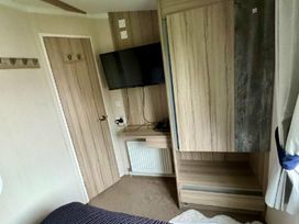 Burnham-on-Sea Holiday Park - Holiday Accommodation 20538 - Devon - 1187402 - thumbnail photo 10