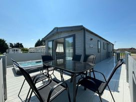 Golden Palm Resort - Holiday Accommodation 20542 - Lincolnshire - 1187406 - thumbnail photo 16