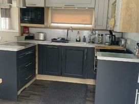 Hafan y Mor Haven - Holiday Accommodation 20548 - North Wales - 1187409 - thumbnail photo 3