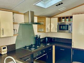 Shorefield Country Park - Holiday Accommodation 20550 - Dorset - 1187410 - thumbnail photo 2