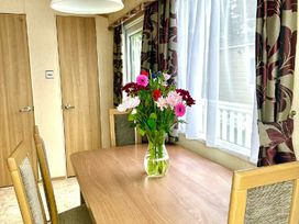 Shorefield Country Park - Holiday Accommodation 20550 - Dorset - 1187410 - thumbnail photo 3