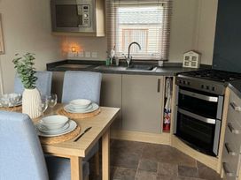 Quay West Holiday Park - Holiday Accommodation 20564 - Mid Wales - 1187415 - thumbnail photo 3