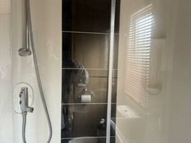 Quay West Holiday Park - Holiday Accommodation 20564 - Mid Wales - 1187415 - thumbnail photo 6