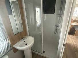 Trecco Bay - Holiday Accommodation 20566 - Somerset & Wiltshire - 1187416 - thumbnail photo 8