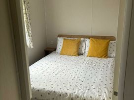 Trecco Bay - Holiday Accommodation 20566 - Somerset & Wiltshire - 1187416 - thumbnail photo 10