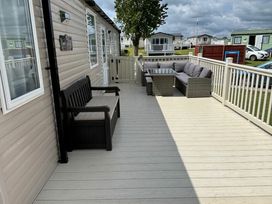 Trecco Bay - Holiday Accommodation 20571 - Somerset & Wiltshire - 1187417 - thumbnail photo 7