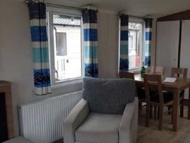 Kingfisher Caravan Park - Holiday Accommodation 20578 - Lincolnshire - 1187418 - thumbnail photo 4