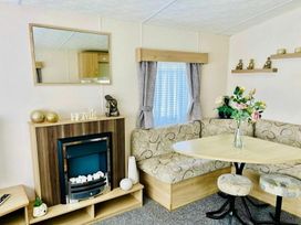 Sundrum Castle Holiday Park - Holiday Accommodation 20584 - Scottish Highlands - 1187419 - thumbnail photo 5