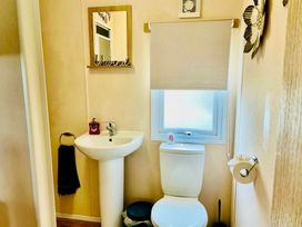 Sundrum Castle Holiday Park - Holiday Accommodation 20584 - Scottish Highlands - 1187419 - thumbnail photo 18