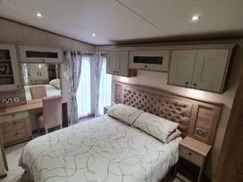 Primrose Valley Holiday Park - Holiday Accommodation 20599 - North Yorkshire (incl. Whitby) - 1187423 - thumbnail photo 14