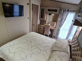 Primrose Valley Holiday Park - Holiday Accommodation 20599 - North Yorkshire (incl. Whitby) - 1187423 - thumbnail photo 17