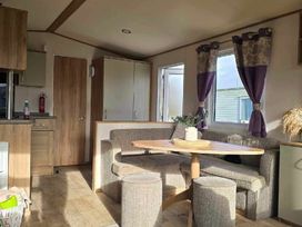 Unity Holiday Resort - Holiday Accommodation 20601 - Somerset & Wiltshire - 1187425 - thumbnail photo 3
