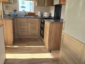 Unity Holiday Resort - Holiday Accommodation 20601 - Somerset & Wiltshire - 1187425 - thumbnail photo 6