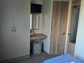 Unity Holiday Resort - Holiday Accommodation 20601 - Somerset & Wiltshire - 1187425 - thumbnail photo 9