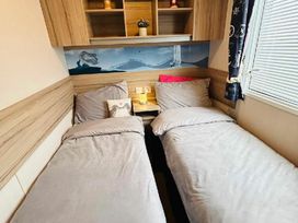 Marton Mere Holiday Village - Holiday Accommodation 20606 - Lake District - 1187426 - thumbnail photo 10
