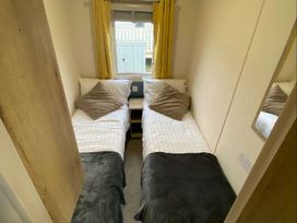 Reighton Sands Holiday Park - Holiday Accommodation 20607 - North Yorkshire (incl. Whitby) - 1187427 - thumbnail photo 6