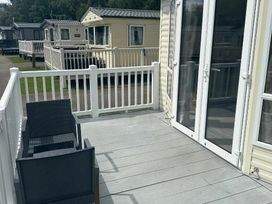 Tattershall Lakes Country Park - Holiday Accommodation 20609 - Lincolnshire - 1187428 - thumbnail photo 4