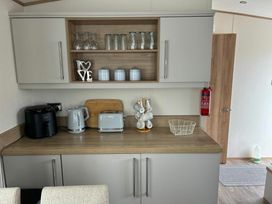 Greenacres Holiday Park - Holiday Accommodation 20616 - North Wales - 1187434 - thumbnail photo 2