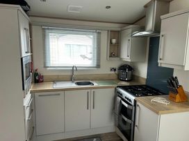 Greenacres Holiday Park - Holiday Accommodation 20616 - North Wales - 1187434 - thumbnail photo 3