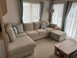 Greenacres Holiday Park - Holiday Accommodation 20616 - North Wales - 1187434 - thumbnail photo 4