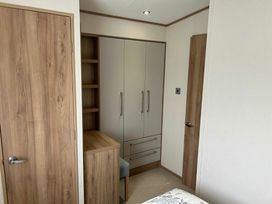 Greenacres Holiday Park - Holiday Accommodation 20616 - North Wales - 1187434 - thumbnail photo 7