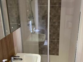 Greenacres Holiday Park - Holiday Accommodation 20616 - North Wales - 1187434 - thumbnail photo 10