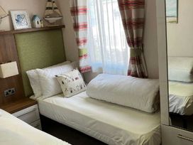 Doniford Bay - Holiday Accommodation 20619 - Devon - 1187436 - thumbnail photo 5