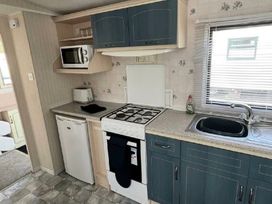 Herons Mead Caravan Park - Holiday Accommodation 20630 - Lincolnshire - 1187440 - thumbnail photo 6