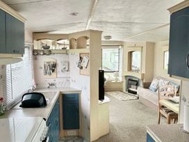 Herons Mead Caravan Park - Holiday Accommodation 20630 - Lincolnshire - 1187440 - thumbnail photo 7