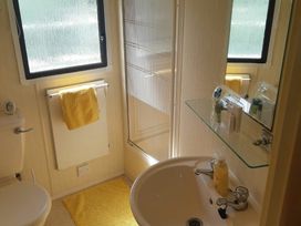 Herons Mead Caravan Park - Holiday Accommodation 20630 - Lincolnshire - 1187440 - thumbnail photo 11