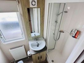 Barmouth Bay Holiday Village - Holiday Accommodation 20637 - Mid Wales - 1187443 - thumbnail photo 11