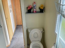Clarach Bay Holiday Village - Holiday Accommodation 20643 - Mid Wales - 1187444 - thumbnail photo 16