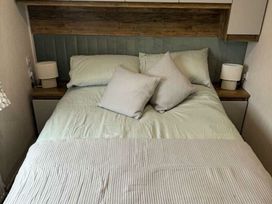 Barmouth Bay Holiday Village - Holiday Accommodation 20645 - Mid Wales - 1187445 - thumbnail photo 6