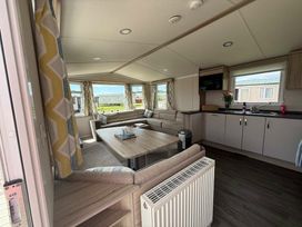 Lizard Point Holiday Park - Holiday Accommodation 20646 - Cornwall - 1187446 - thumbnail photo 6