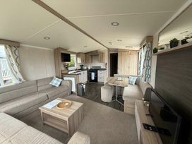 Lizard Point Holiday Park - Holiday Accommodation 20646 - Cornwall - 1187446 - thumbnail photo 8