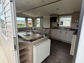 Lizard Point Holiday Park - Holiday Accommodation 20646 - Cornwall - 1187446 - thumbnail photo 9