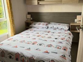 Lizard Point Holiday Park - Holiday Accommodation 20646 - Cornwall - 1187446 - thumbnail photo 10