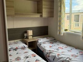 Lizard Point Holiday Park - Holiday Accommodation 20646 - Cornwall - 1187446 - thumbnail photo 11