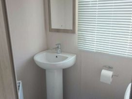 Lizard Point Holiday Park - Holiday Accommodation 20646 - Cornwall - 1187446 - thumbnail photo 14