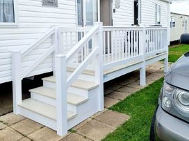 Caister Holiday Park - Holiday Accommodation 20650 - Norfolk - 1187448 - thumbnail photo 1