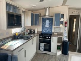 Ladram Bay Holiday Park - Holiday Accommodation 20655 - Devon - 1187450 - thumbnail photo 4