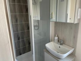 Ladram Bay Holiday Park - Holiday Accommodation 20655 - Devon - 1187450 - thumbnail photo 11