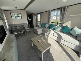 Thornwick Bay Holiday Village - Holiday Accommodation 20668 - North Yorkshire (incl. Whitby) - 1187456 - thumbnail photo 2