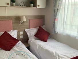 Butlins Skegness - Holiday Accommodation 20669 - Lincolnshire - 1187457 - thumbnail photo 8