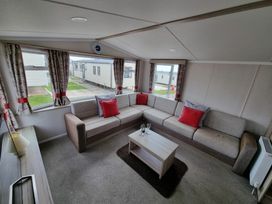 Ladram Bay Holiday Park - Holiday Accommodation 20671 - Devon - 1187459 - thumbnail photo 5