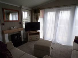 Reighton Sands Holiday Park - Holiday Accommodation 2069 - North Yorkshire (incl. Whitby) - 1187462 - thumbnail photo 6