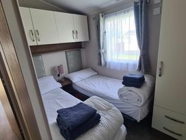 Sunbeach Holiday Park - Holiday Accommodation 20690 - Mid Wales - 1187463 - thumbnail photo 5