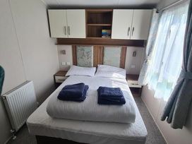 Sunbeach Holiday Park - Holiday Accommodation 20690 - Mid Wales - 1187463 - thumbnail photo 6