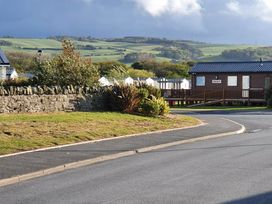 Presthaven Beach Resort - Holiday Accommodation 20692 - North Wales - 1187464 - thumbnail photo 2