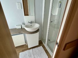 Lyons Winkups and Primrose - Holiday Accommodation 20696 - North Wales - 1187466 - thumbnail photo 8